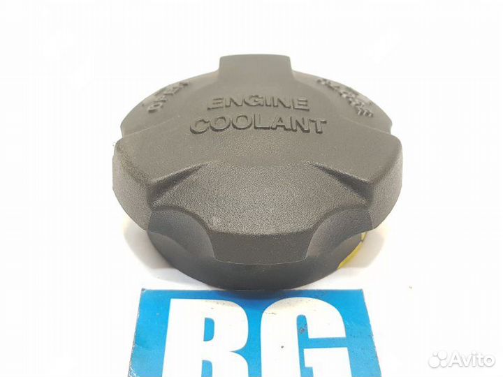 Крышка расширительного бачка Kia Sportage SL 1.6