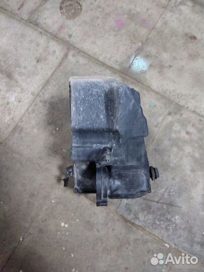 Корпус воздушного фильтра Renault Megane 2