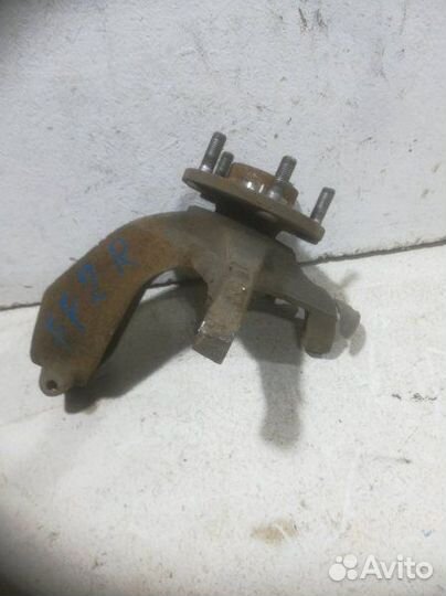 Кулак поворотный передний правый Ford Focus 2