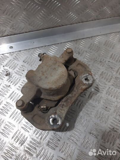 Суппорт передний правый Opel Insignia A A18XER