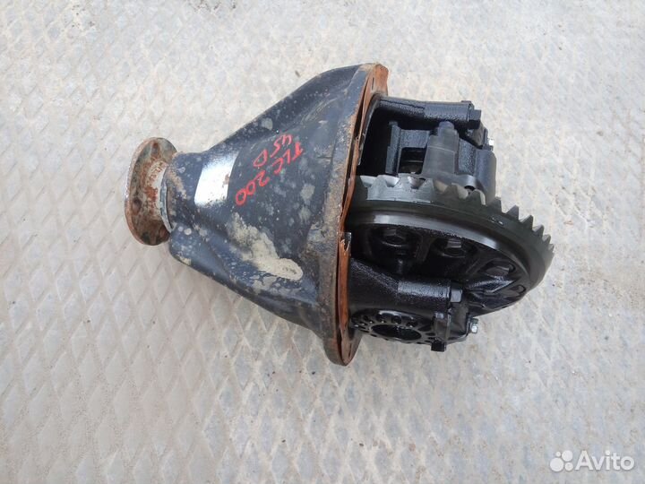 Редуктор заднего моста Toyota Land Cruiser 200 4.5