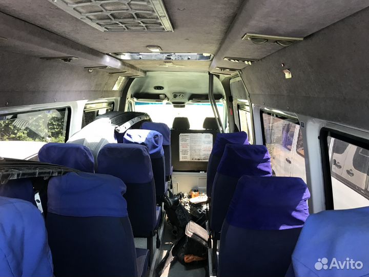 Volkswagen Crafter микроавтобус, 2013