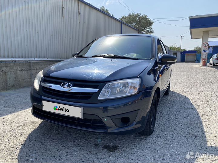 LADA Granta 1.6 МТ, 2012, битый, 124 000 км