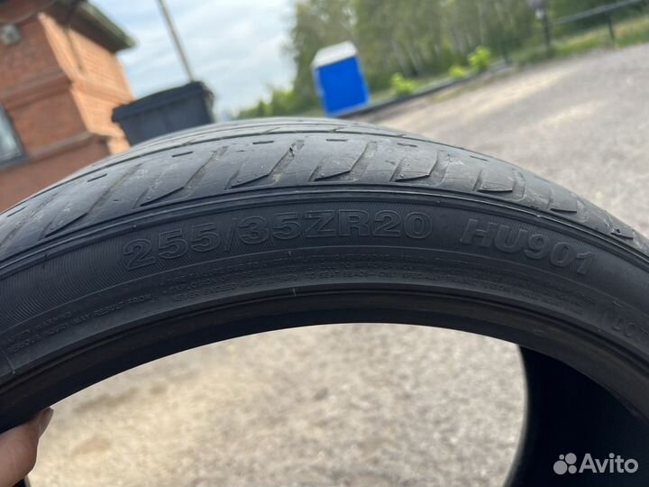 Headway HU901 255/35 R20