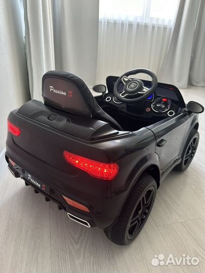 Детский электромобиль BMW