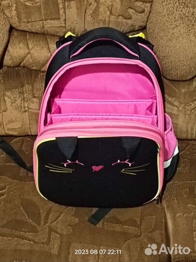 Школьный рюкзак, ранец