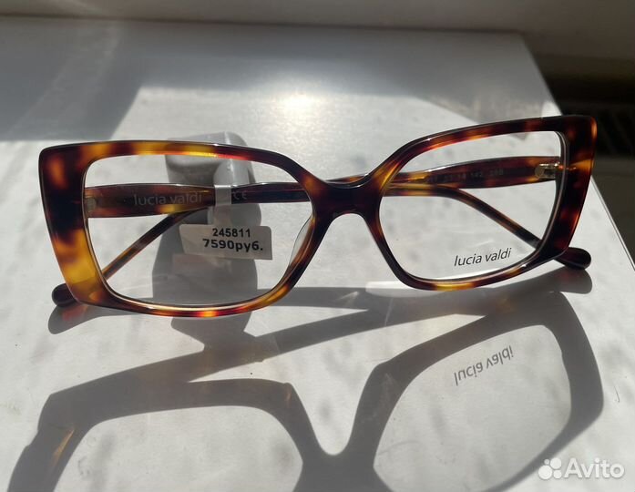Очки lucia valdi