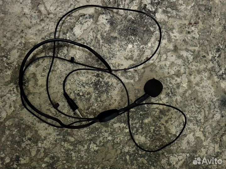 Радиосистема AKG P W 45 Ручной микрофон+оголовье