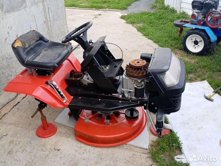 Садовый трактор газонокосилка райдер