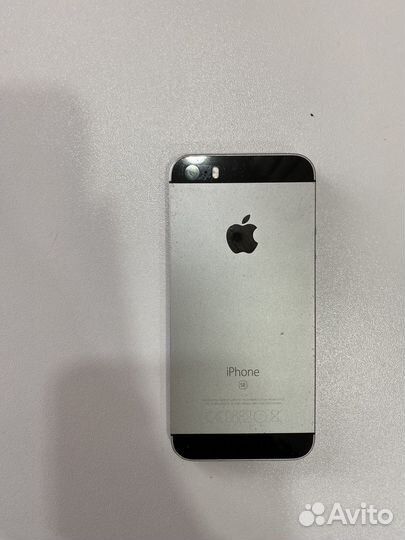 Телефон iPhone 5se
