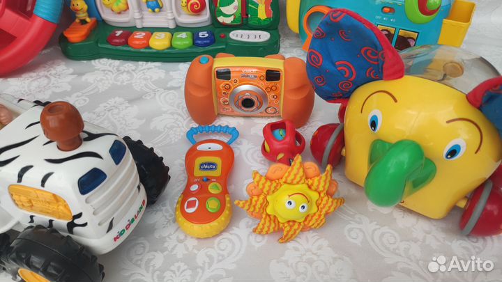 Игрушки фирменные развивающие пакетом