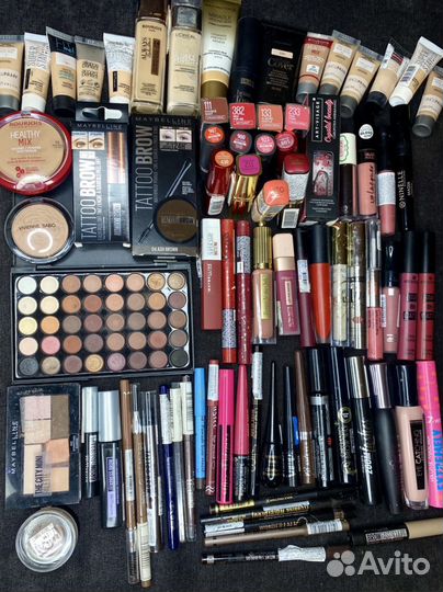 Набор косметики Maybelline,Bourjois,maxfactor