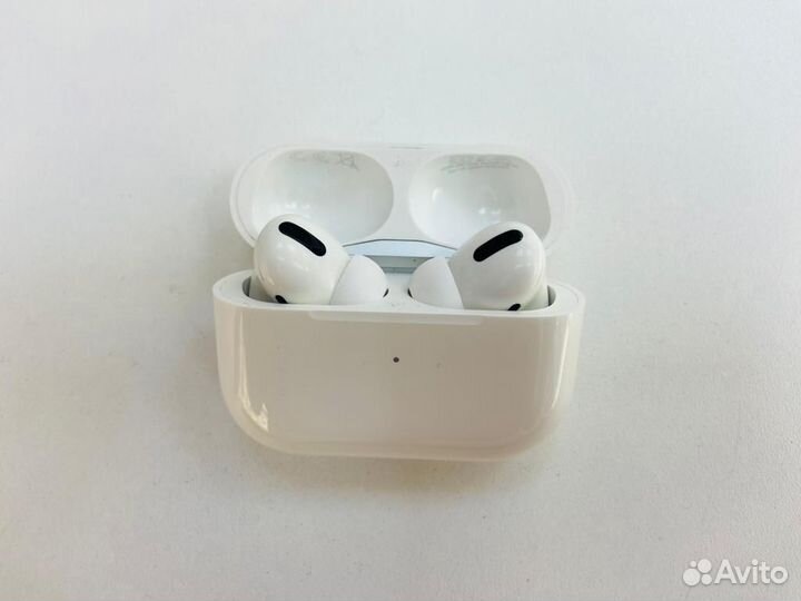 Наушники, Apple AirPods Pro MagSafe