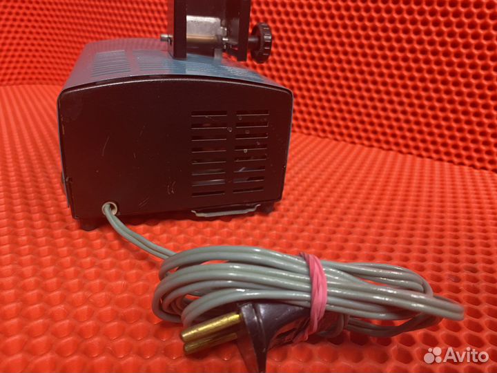 Советский проектор для диафильмов