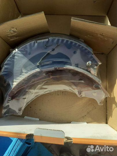 Задние тормозные колодки