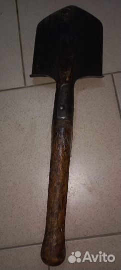 Малая саперная лопата с клеймом 1944года