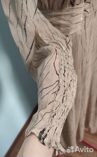 Элегантное женское платье размер S