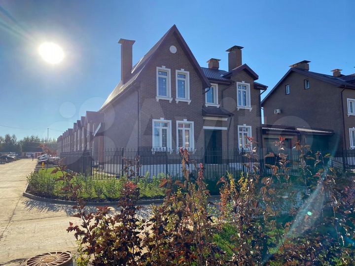 Коттедж 157 м² на участке 4,2 сот.