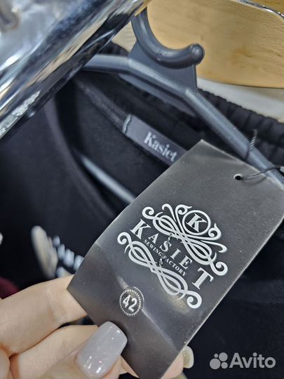 Костюм женский