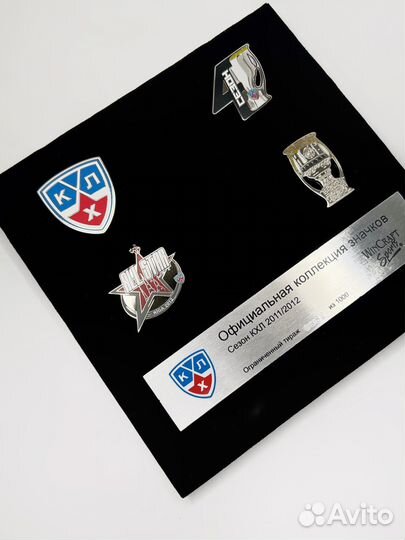 Коллекция значков кхл 2011/2012. Хоккейные значки