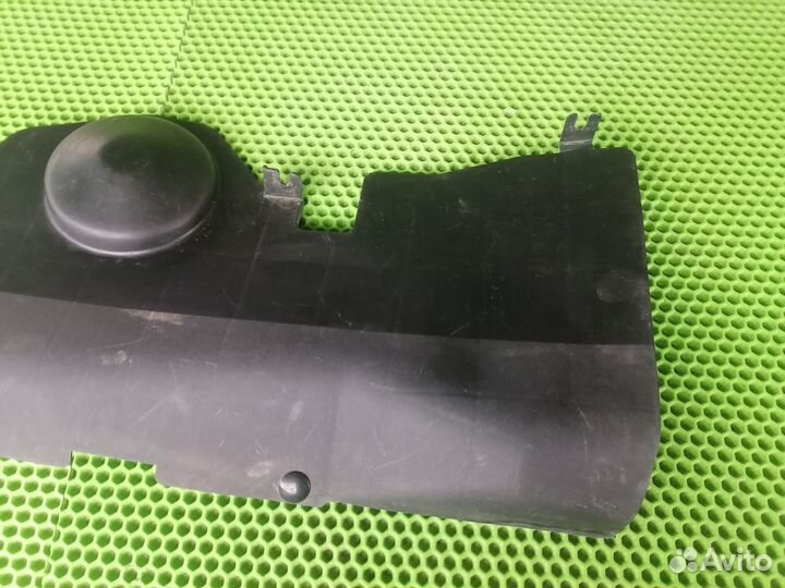 Накладка под бардачек Митсубиси Галант 8