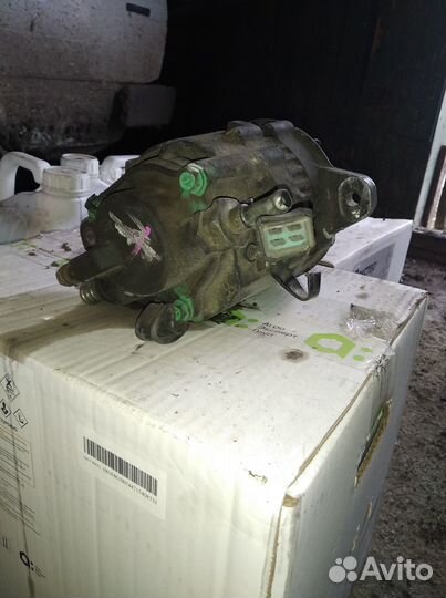 Продам генератор Митсубиси кантер 4dr5