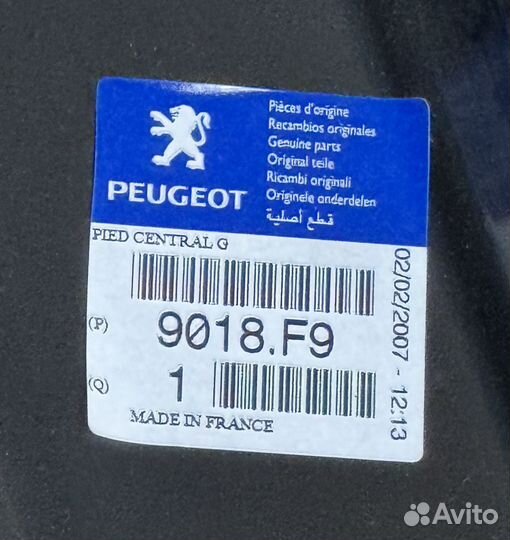 Средняя левая стойка Peugeot 407 9018.F9