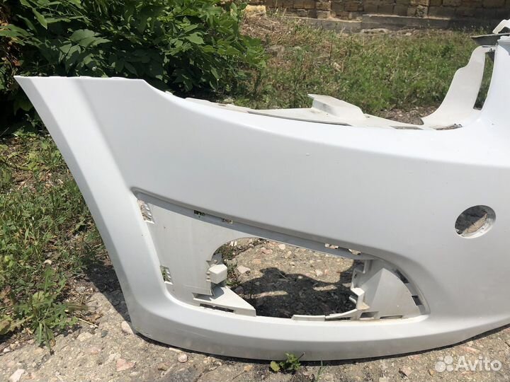 Б.у. передний бампер Chevrolet Aveo T300