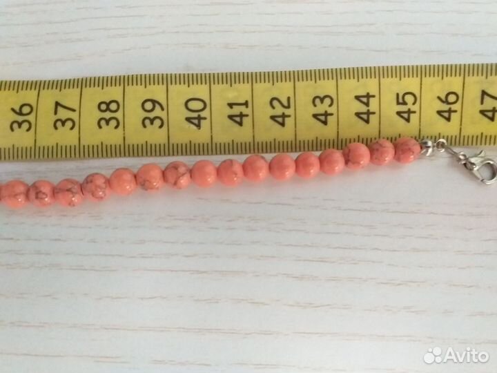 Коралловые бусы