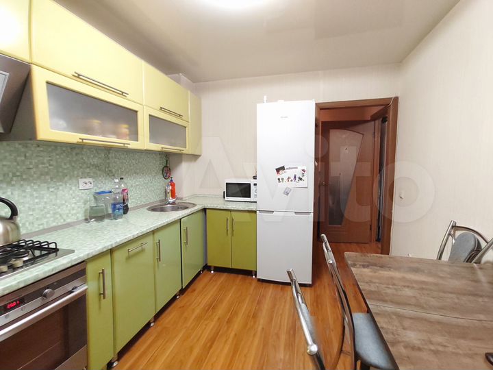 2-к. квартира, 48 м², 8/10 эт.