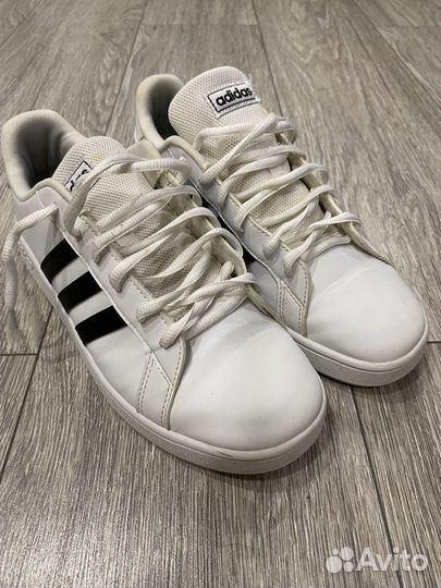 Кроссовки adidas