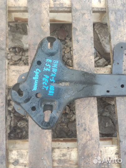 Траверса кпп Bmw X5 e53 рестайлинг