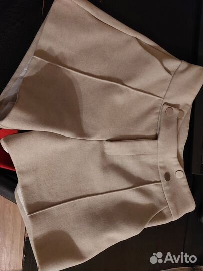 Классические Шорты Бежевого Цвета