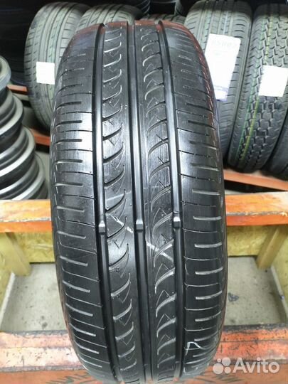 Yokohama BluEarth AE01 215/60 R16