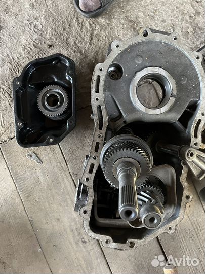 МКПП на запчасти 02T 301 103 AB