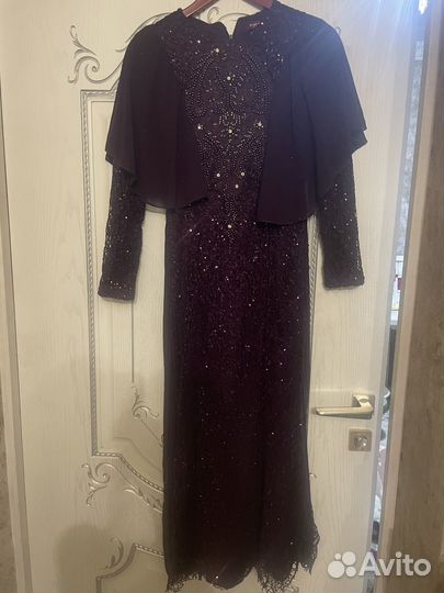 Вечернее платье