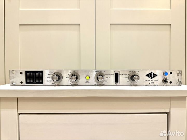 Universal Audio 2192 (Конвертер AD DA, Стерео)