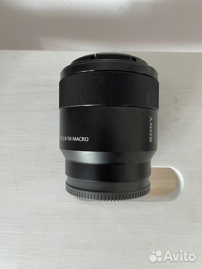 Объектив Sony FE 50mm F2.8 macro