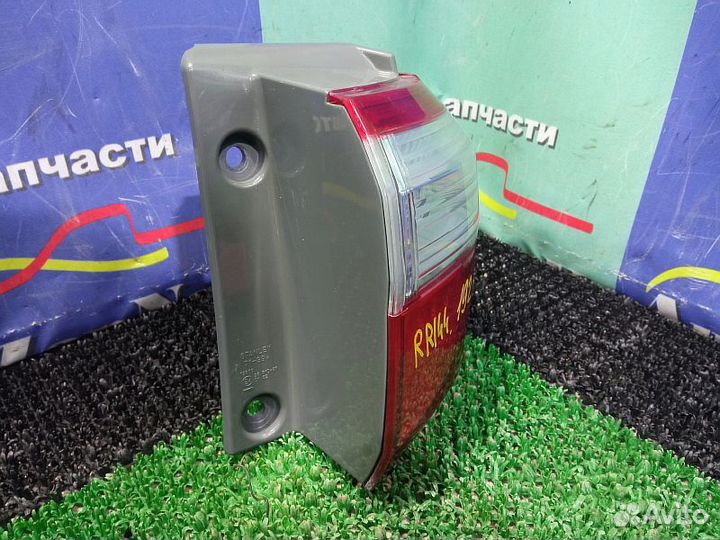 Стоп-сигнал задний правый Toyota Fortuner