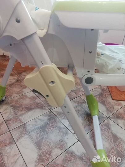 Стульчик для кормления