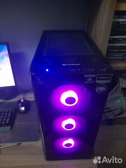 Корпус Thermaltake V200 Tempered Glass RGB Edition