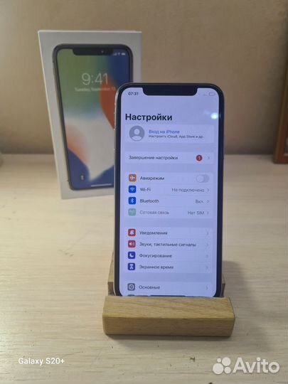 iPhone X, 64 ГБ