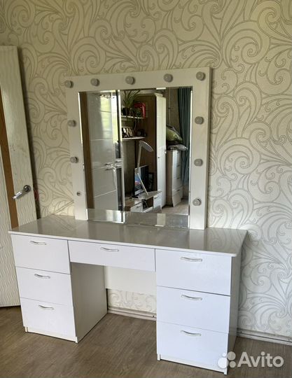 Трюмо трельяж с зеркалом