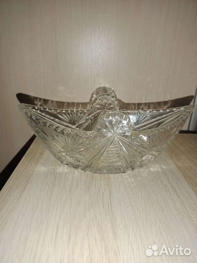 Ваза хрустальная