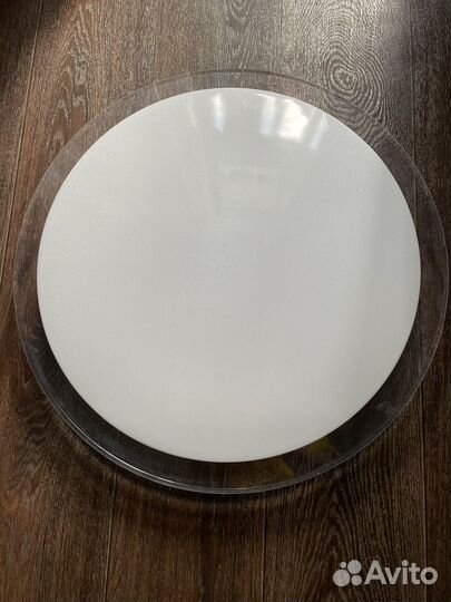 Светодиодный потолочный светильник с пультом