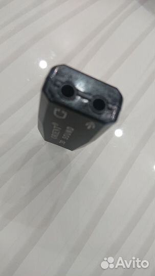 Адаптер для подключения наушников и микрофона