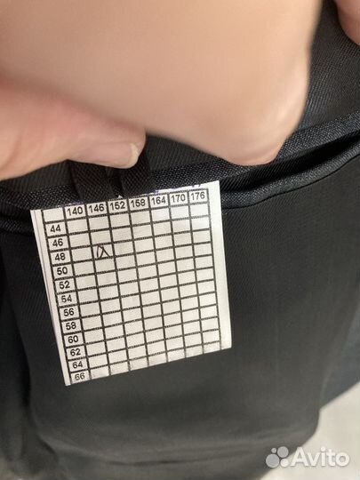 Пиджак школьный новый