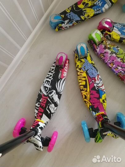 Самокат Scooter Макси граффити