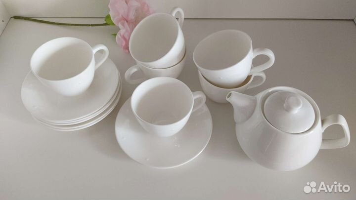 Чайный сервиз, белый фарфор
