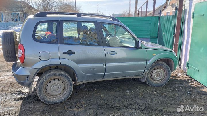 Chevrolet Niva 1.7 МТ, 2015, 100 000 км